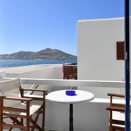 White Paros דירה נאוסה