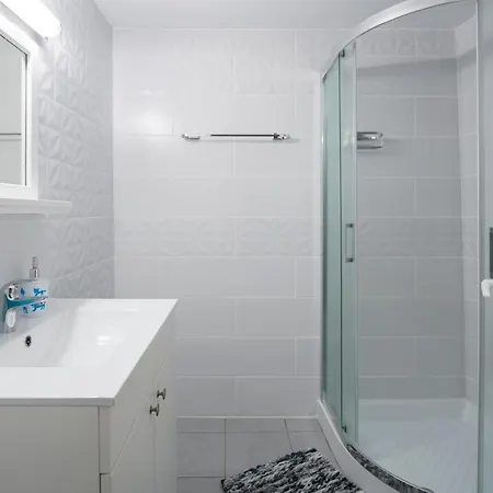 White Paros 아파트 나오우사