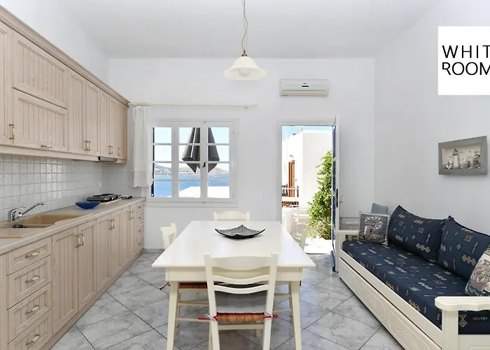 White Paros * Náusza