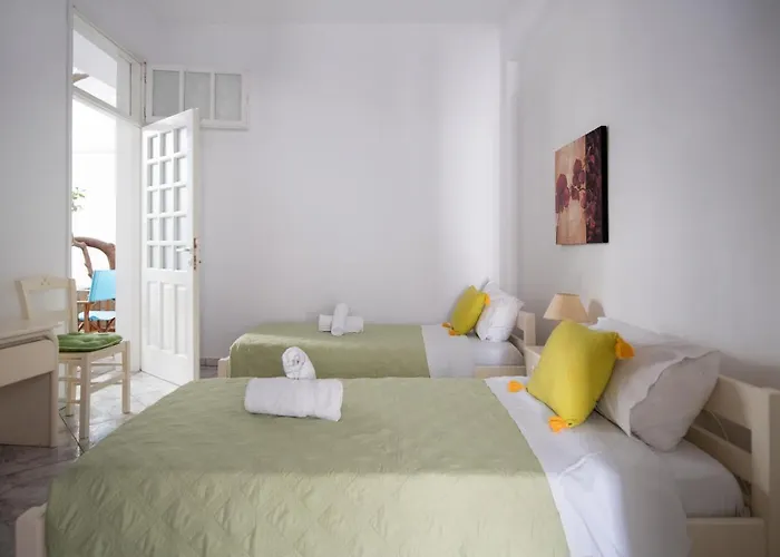 White Paros * Náusza